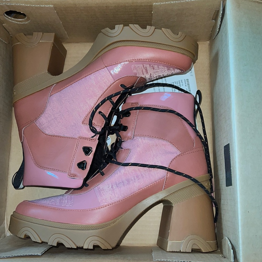 Sorel brex heel lace boot